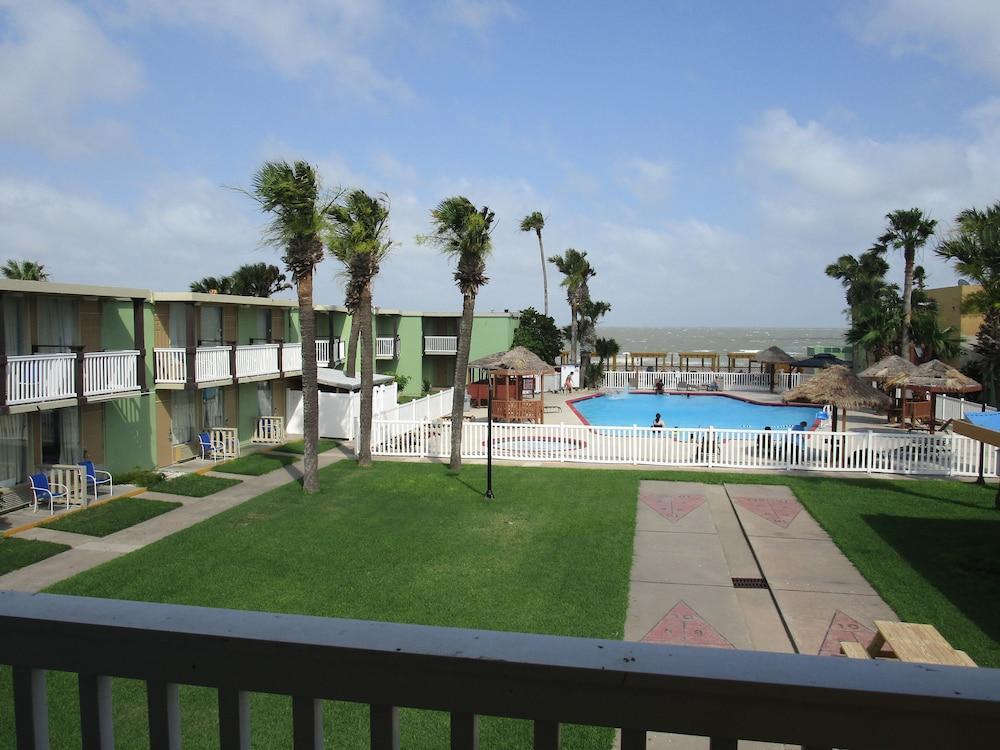 Quality Inn & Suites On The Beach Corpus Christi Bagian luar foto