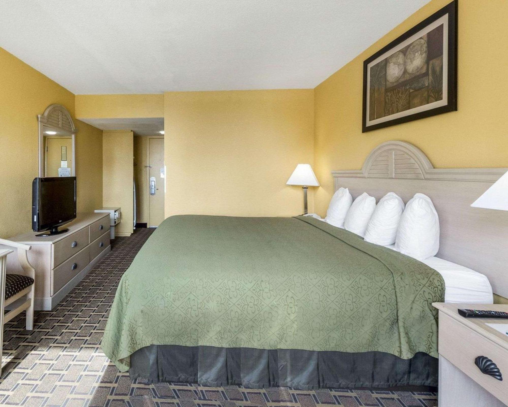 Quality Inn & Suites On The Beach Corpus Christi Bagian luar foto