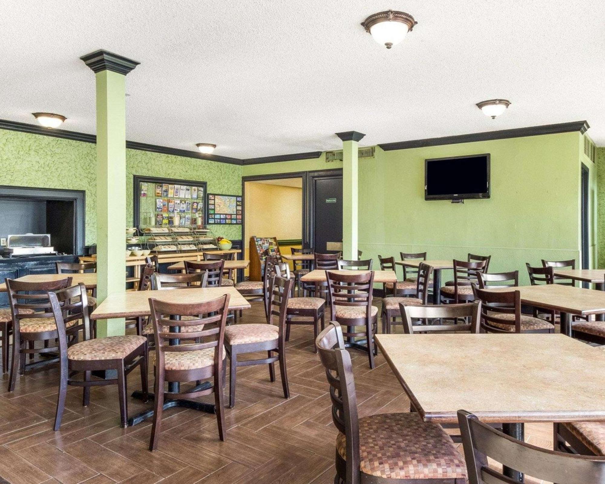 Quality Inn & Suites On The Beach Corpus Christi Bagian luar foto