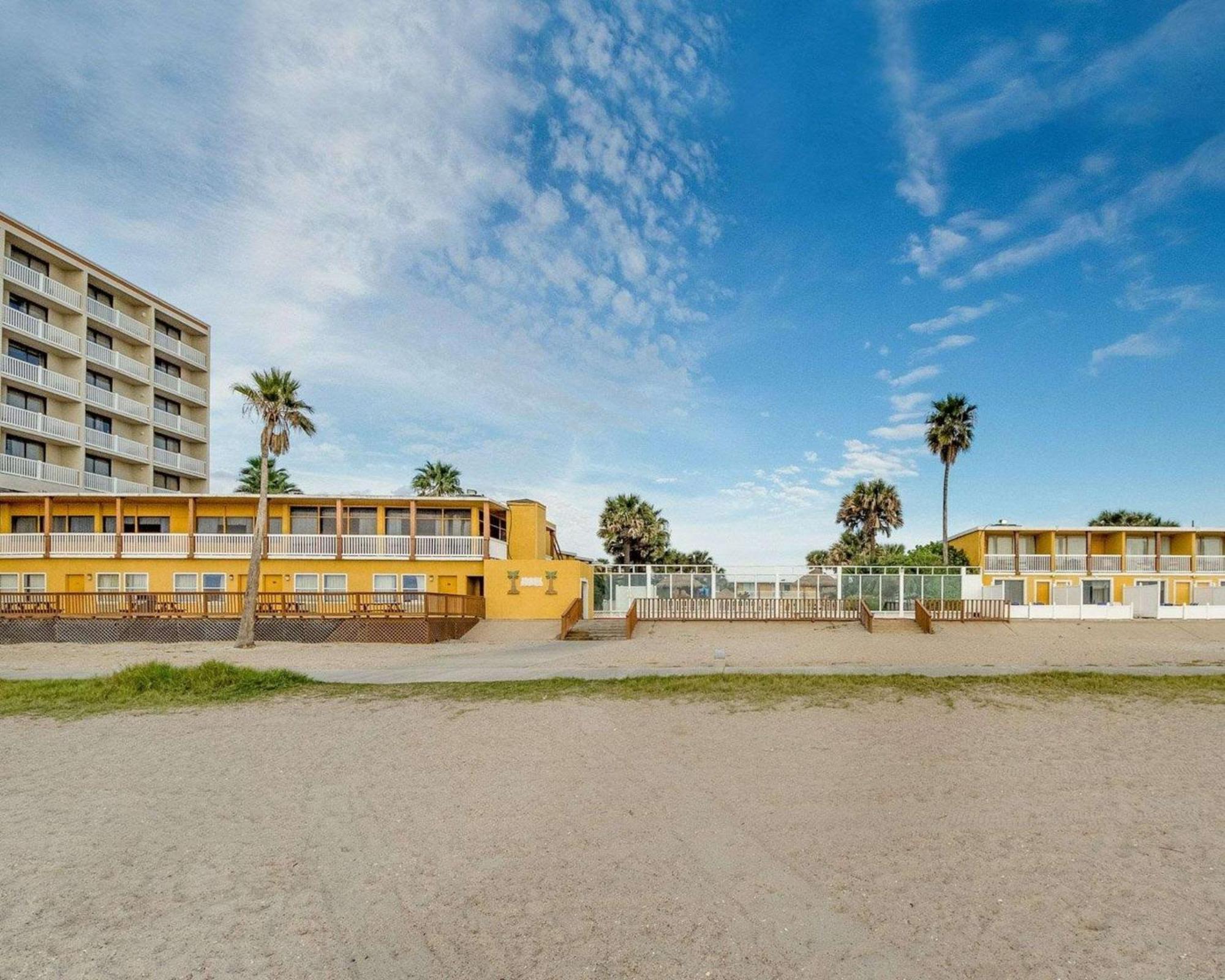 Quality Inn & Suites On The Beach Corpus Christi Bagian luar foto