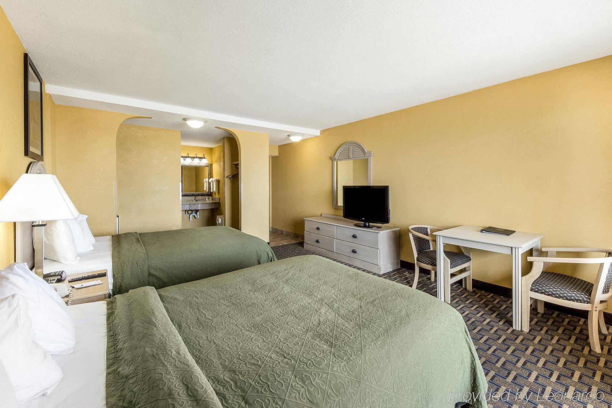 Quality Inn & Suites On The Beach Corpus Christi Bagian luar foto