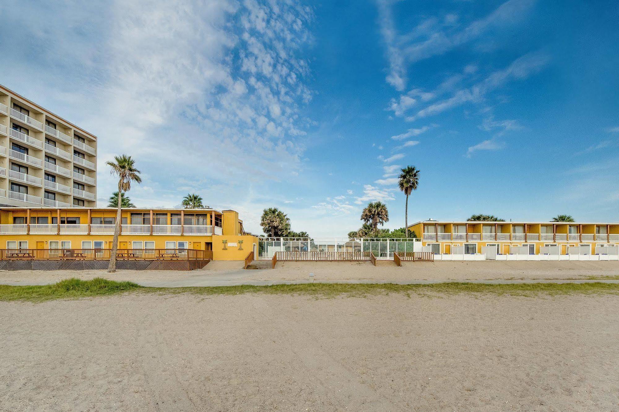 Quality Inn & Suites On The Beach Corpus Christi Bagian luar foto